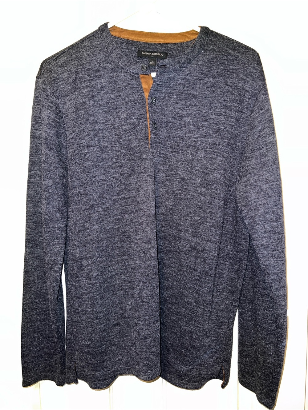 Banana Republic Heather Henley with Brown Trim